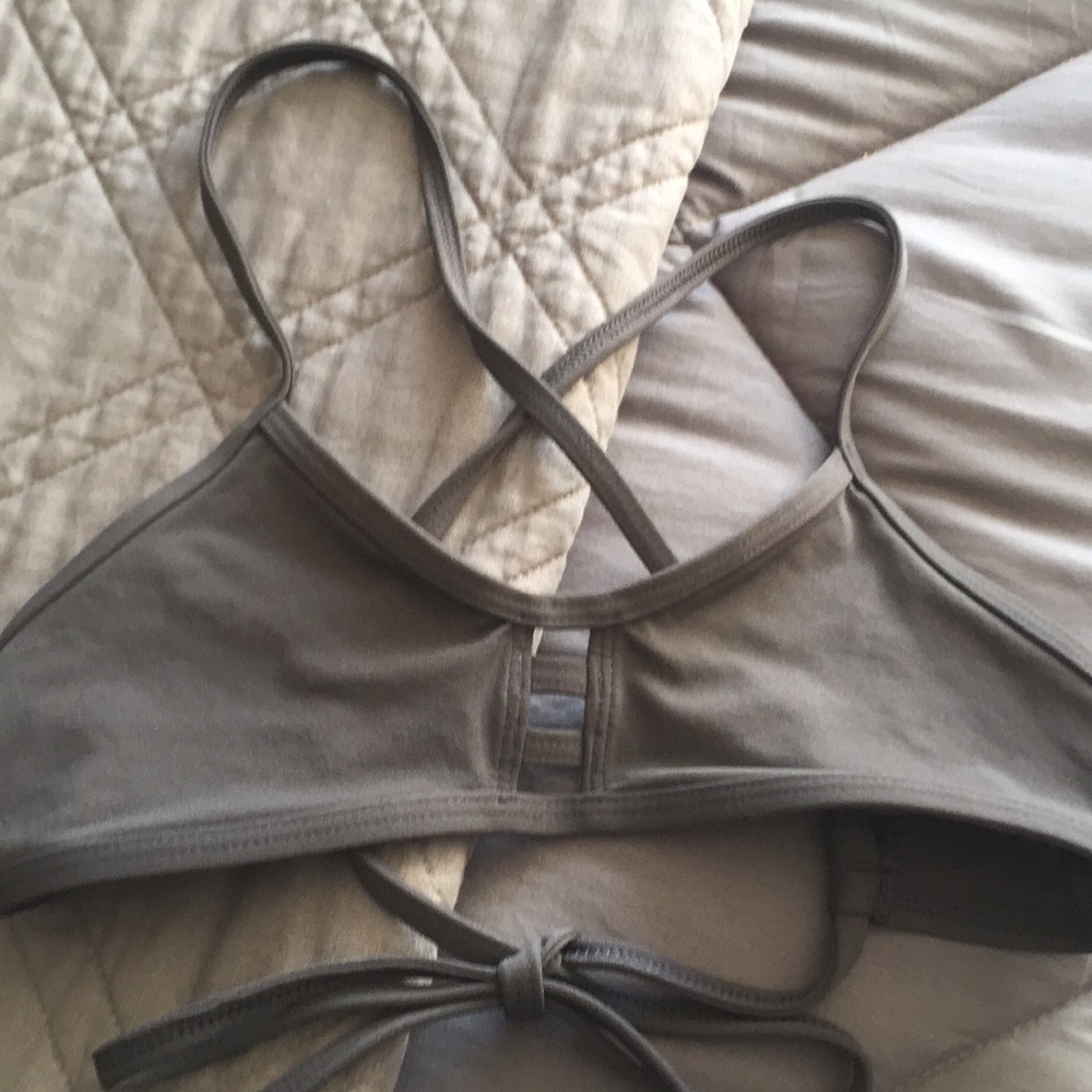 Jolyn vent top.